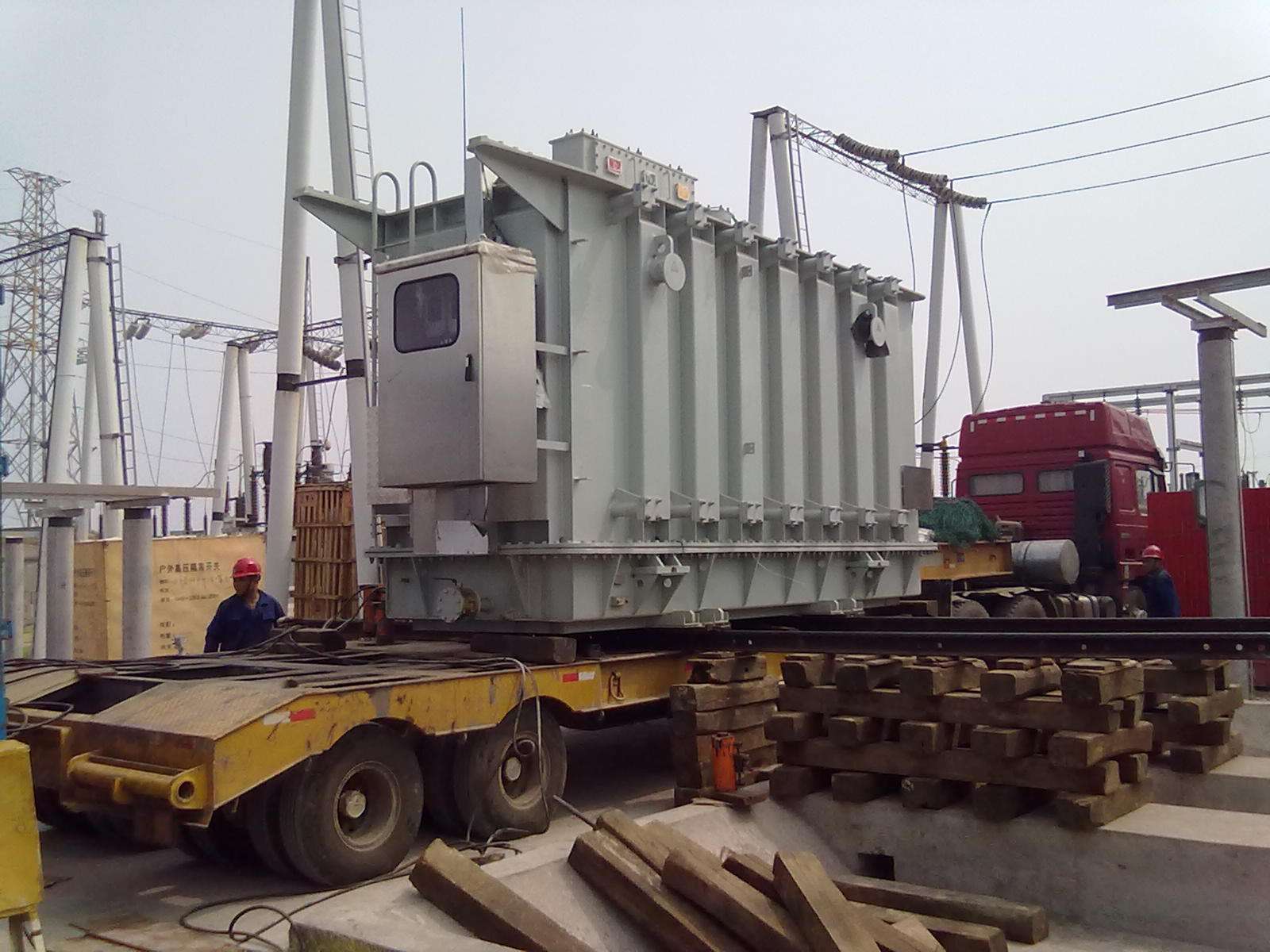 無錫設備吊裝搬運廠家設備搬遷移位應該怎么辦？